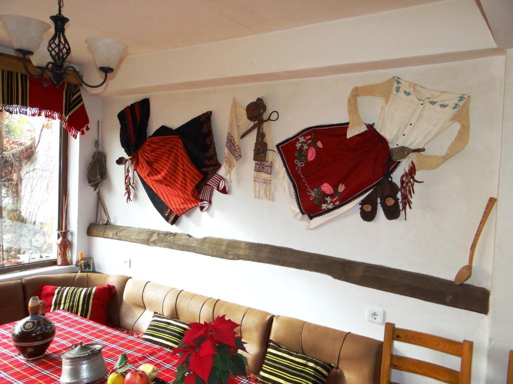 Chardaka Guest House Kalofer Kamer foto